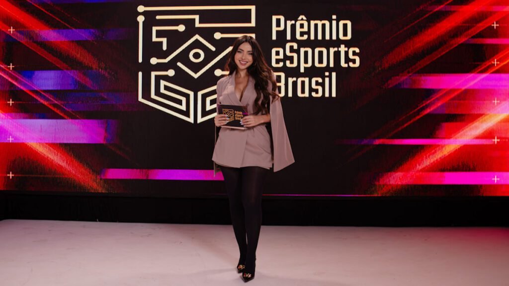 PeB 2025 - Nyvi Estephan na revelação dos indicados. Divulgação/PeB