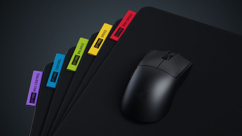 Razer Viper V4 Pro e o Razer Gigantus V2 Pro thumb